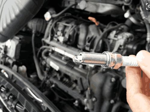 汽车火花塞要多少个气压(汽车火花塞所需气压解析)