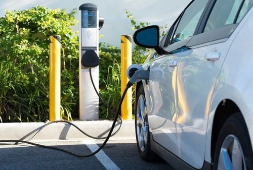 二手电动汽车砍价多少(二手电动汽车砍价策略与技巧探讨)