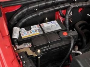 汽车电瓶放一周压降多少(汽车电瓶放一周压降多少，深度解析汽车电瓶的电压稳定性与影响因素)