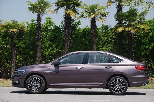 朗逸换汽车贴膜多少钱(朗逸换汽车贴膜的费用解析)