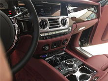 汽车方向盘烤漆多少钱(汽车方向盘烤漆价格解析)