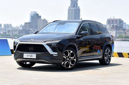 一辆汽车最少装多少升油(一辆汽车最少装多少升油，燃油容量与车辆性能的关系探讨)