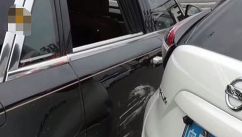 汽车车门碰个坑多少钱(汽车车门碰个坑修复费用解析) 汽车车门碰个坑多少钱(汽车车门碰个坑修复费用解析)