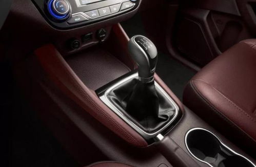 小型手动挡新汽车多少钱(小型手动挡新汽车的价格解析) 小型手动挡新汽车多少钱(小型手动挡新汽车的价格解析)