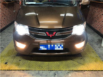 小汽车外观灯改装多少钱(小汽车外观灯改装费用解析)