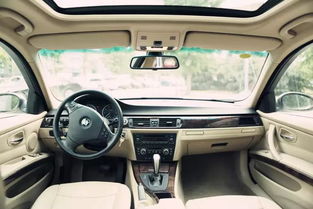 汽车中控玻璃贴膜多少钱(汽车中控玻璃贴膜的价格解析)