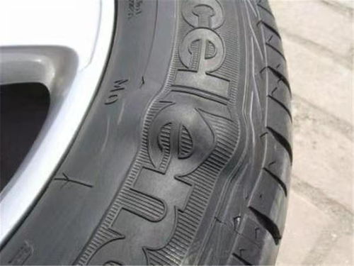 汽车轮胎磨损换多少钱(汽车轮胎磨损换胎费用解析)