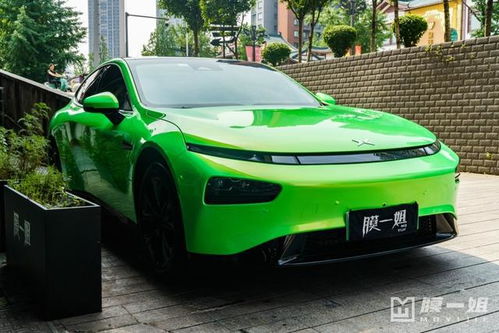 汽车改漆多少钱一平米(汽车改漆价格解析，多少钱一平米？