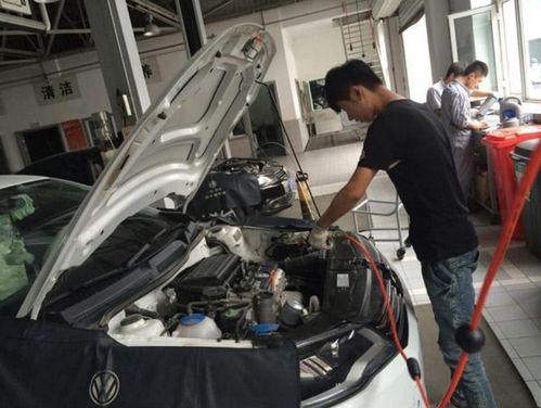 汽车倒多少油就不能开了(汽车油量警戒线，了解何时是汽车倒多少油就不能开了的时刻)