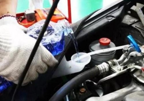 浙江汽车加玻璃水多少钱(浙江汽车加玻璃水价格解析) 浙江汽车加玻璃水多少钱(浙江汽车加玻璃水价格解析)