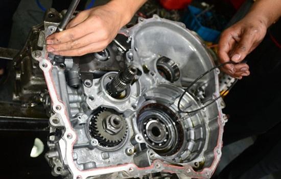 汽车有裂纹能修吗多少钱(汽车有裂纹，能否修复及修复费用分析)