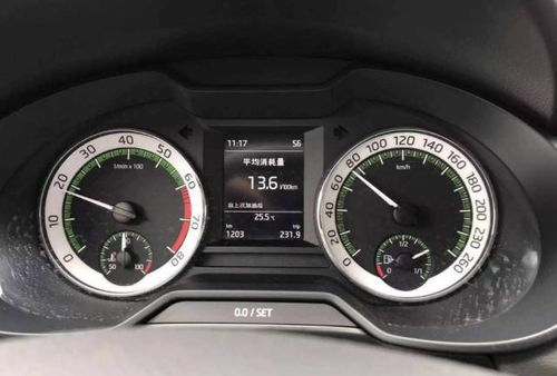 汽车跑8个油合多少钱(汽车油耗与费用解析，跑8个油究竟要花多少钱？