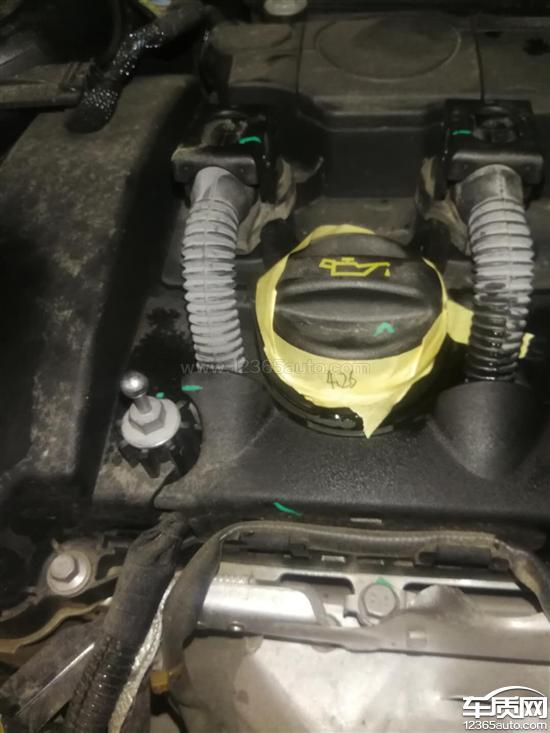 机油放汽车里能加多少升(机油，汽车的心脏之血，适量加注多少升？