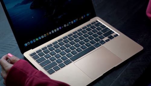 新手电脑苹果华为怎么选(新手电脑选购指南，苹果、华为与电脑的优选策略)