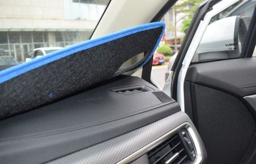 安装汽车车垫多少钱一平(汽车车垫安装费用解析，多少钱一平？