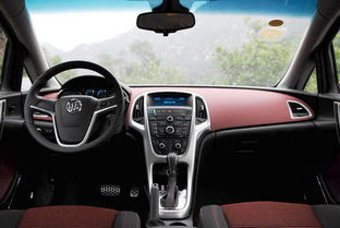 汽车中控屏英朗多少钱(汽车中控屏英朗的价格解析)