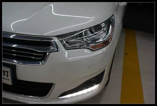 汽车灯光怎么看亮度多少(汽车灯光亮度解析，如何评估与判断灯光亮度)