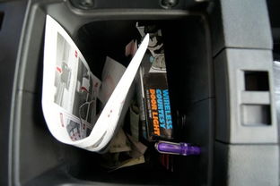 汽车玻璃开关改灯多少钱(汽车玻璃开关改灯的费用解析)