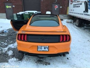 汽车改装墨黑色多少钱啊(汽车改装墨黑色价格解析)