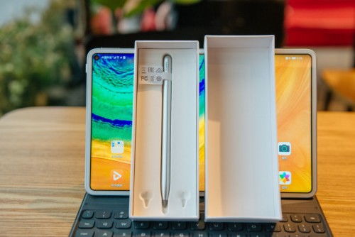 华为荣耀笔电脑怎么样(华为荣耀笔电脑，技术与体验的综合评价)