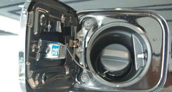 汽车换一个油箱多少钱(汽车油箱更换费用解析)