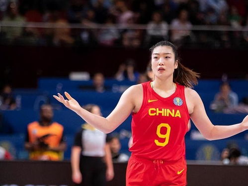 李梦回应缺席亚洲杯(李梦回应缺席亚洲杯，挑战与机遇并存，坚定前行)