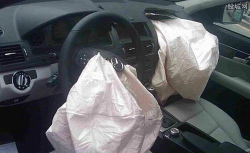 汽车气囊换一个多少钱(汽车安全气囊更换费用详解，价格因素与考量)