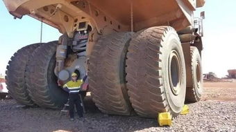 一辆汽车能装多少吨煤炭(一辆汽车的煤炭装载能力，探究与解析)