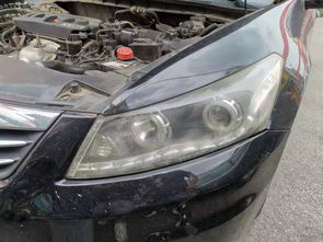 曲靖换汽车前大灯多少钱(曲靖换汽车前大灯价格解析)