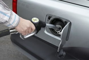 500毫升汽车加多少油(探究汽车加油量—以500毫升油箱容量为例)