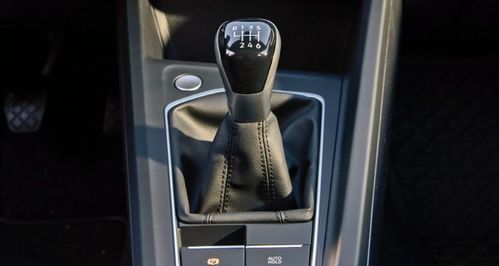 大众汽车手动多少转换挡(大众汽车手动换挡转速解析)