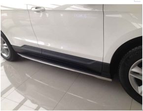 汽车装两侧踏板多少钱(汽车装两侧踏板的价格分析)