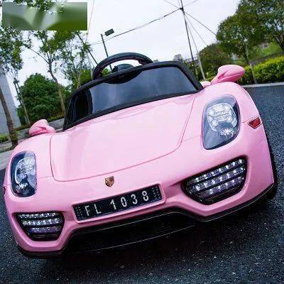 双人小汽车能装多少人(双人小汽车能装多少人，探讨车辆载人与安全法规)