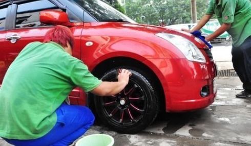 汽车打一次蜡花多少钱(汽车打蜡费用详解,一次蜡要花多少钱? 汽车打一次蜡花多少钱(汽车打蜡费用详解,一次蜡要花多少钱?