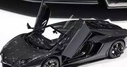 汽车二次贴膜贵吗多少(汽车二次贴膜，费用及是否昂贵)