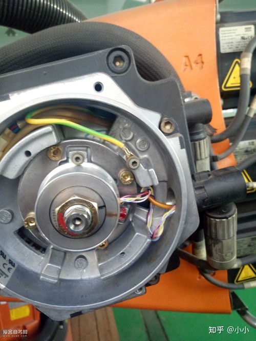 纯电动汽车电机有多少伏(纯电动汽车电机的电压，深度解析与探讨)