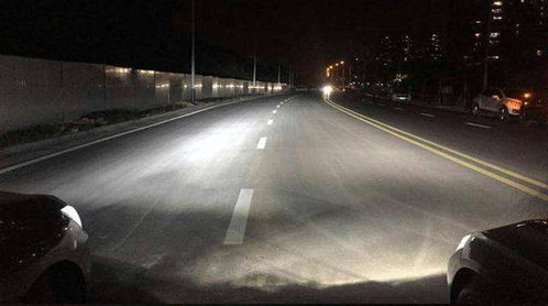 卤素汽车灯泡能用多少年(卤素汽车灯泡的使用寿命，探究因素与年限)