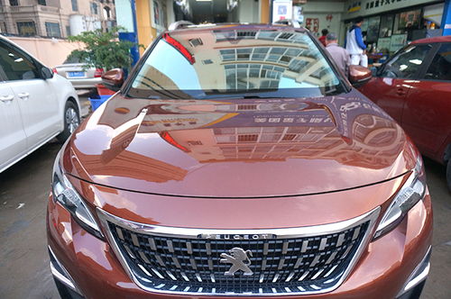 美国汽车贴太阳膜多少钱(美国汽车贴太阳膜的价格分析)