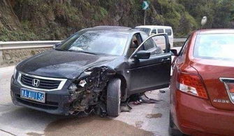 十年十二万汽车掉价多少(十年间十二万汽车掉价多少，市场变迁与价值波动分析)