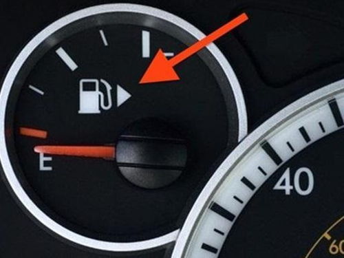 汽车一天能开多少钱油(汽车一天能开多少钱油？探究油耗成本与多种因素的关系)