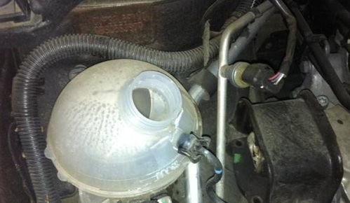 汽车防冻液多少年要换了(汽车防冻液更换周期详解)