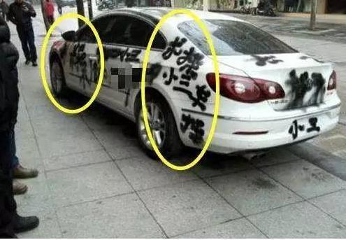 汽车喷一个面多少钱(汽车喷漆费用解析，一个面的价格究竟是多少？