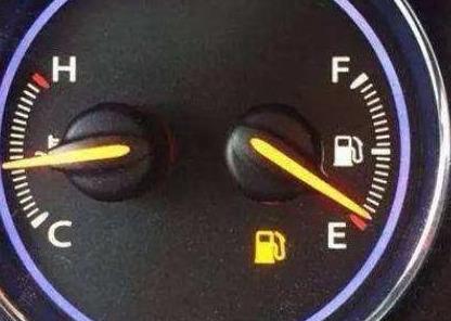 汽车油表一般加多少(汽车油表一般加多少，深度解析汽车油箱容量与加油量)