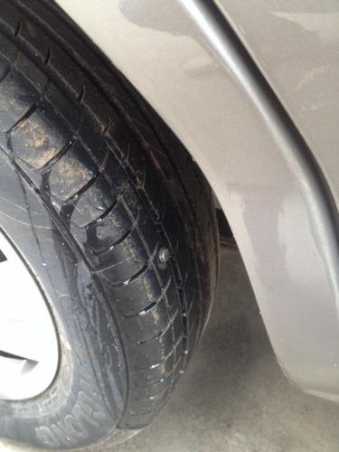 修补汽车轮胎螺丝多少钱(修补汽车轮胎螺丝的费用解析)