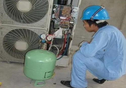 汽车空调加氟加多少g(汽车空调加氟的正确方法与加氟量的精准控制) 汽车空调加氟加多少g(汽车空调加氟的正确方法与加氟量的精准控制)