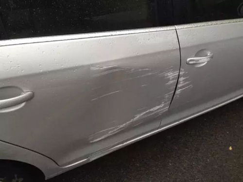 汽车被刮蹭报警多少钱修(汽车被刮蹭报警,维修费用及应对策略) 汽车被刮蹭报警多少钱修(汽车被刮蹭报警,维修费用及应对策略)