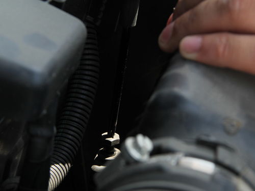 汽车保养换滤芯要多少钱(汽车保养换滤芯的费用解析)