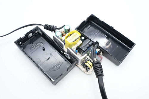 汽车电源好拆吗多少钱(汽车电源拆装详解，拆卸难度与费用探讨)