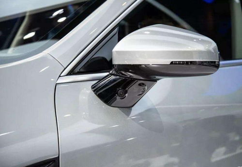 汽车换全景影像要多少钱(汽车换全景影像需要多少钱？全面解析费用因素)