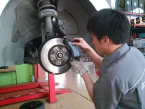 汽车刹车片打磨多少钱(汽车刹车片打磨费用详解，价格、因素与注意事项)